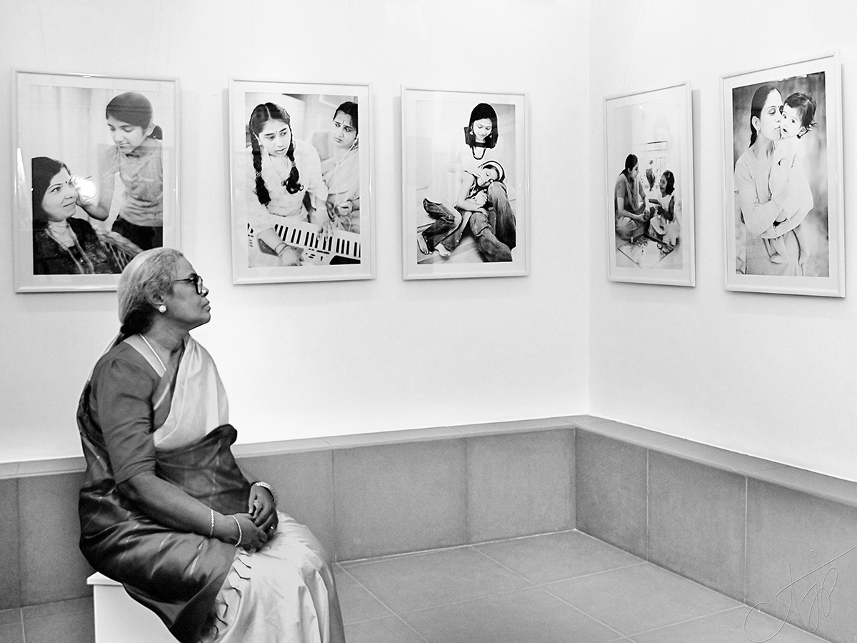 fine art-black-white-photography-mothers-day-aditya-j-pradeep-fame-hues-ajp-00014